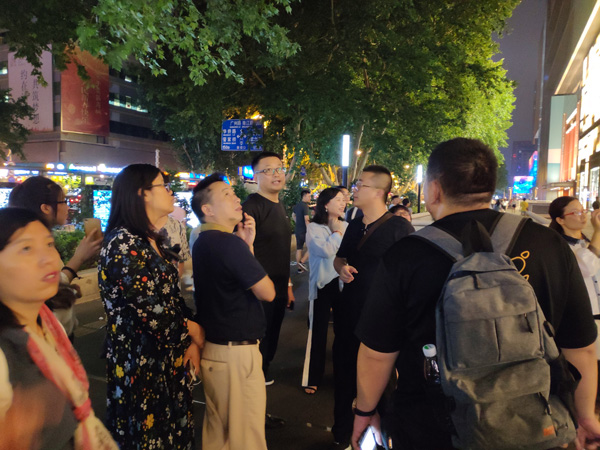 濟南金昌公司設(shè)計團隊的自我提升 ——參加江海陽老師的《城市照明規(guī)劃與設(shè)計》高研班(圖3)