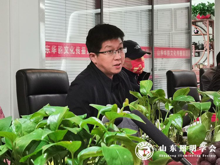 夜經濟燈光應用座談會順利舉行(圖4)